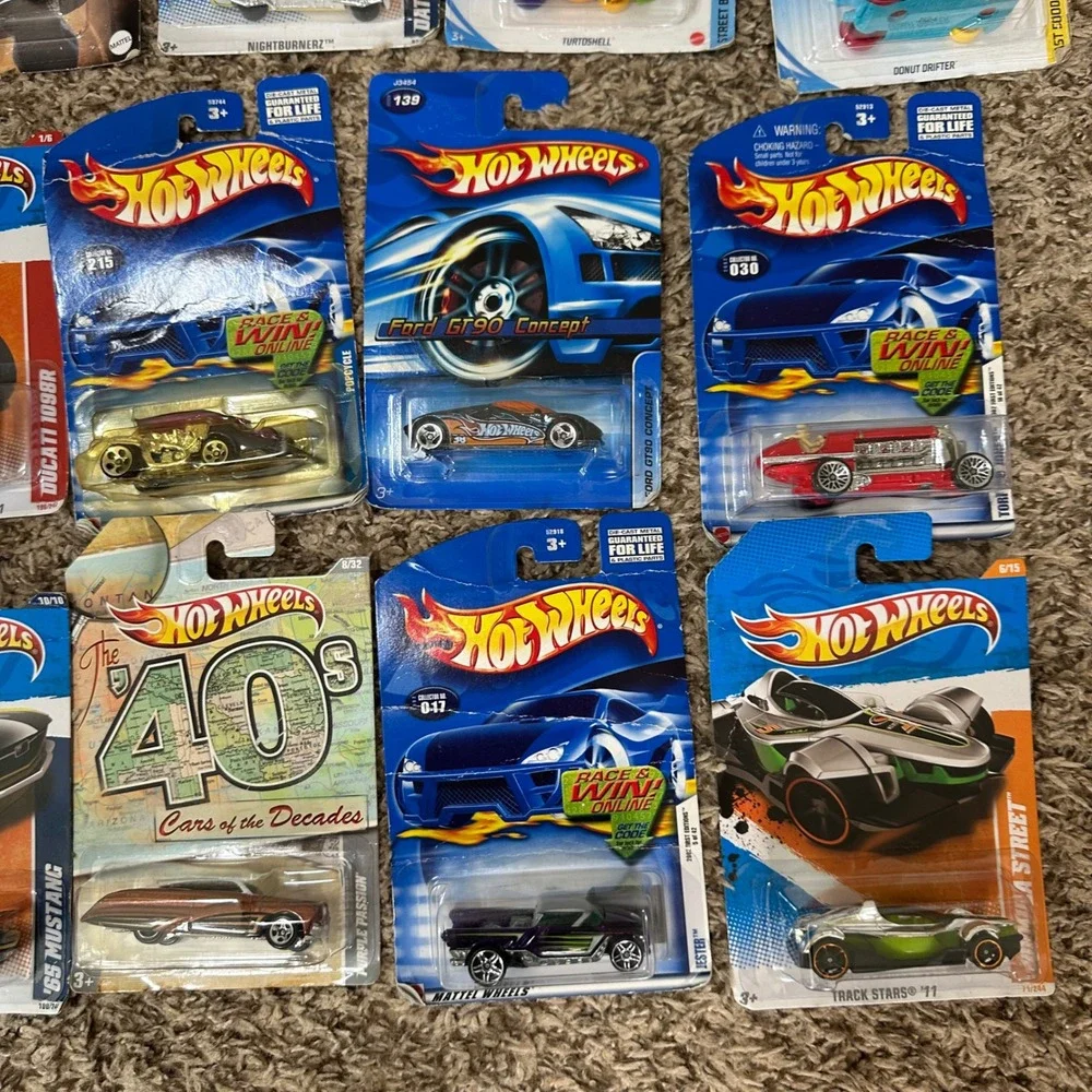 Hot Wheels Lot 20pc Kids/Adults Diecast Cars NIP Multi 67 Chevelle Mustang Seal